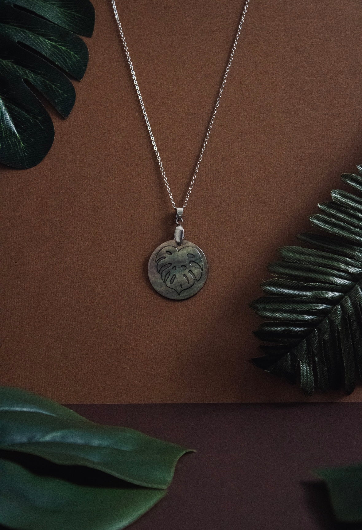 Collier APE en nacre